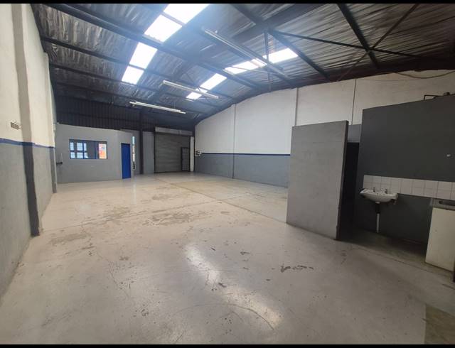 130M² WAREHOUSE TO LET IN ALRODE SOUTH